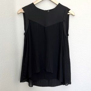 Zara pleated sleeveless black top